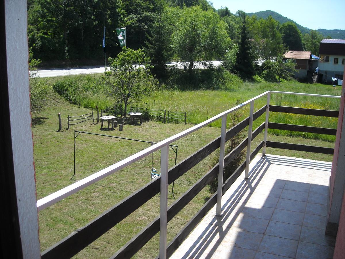 Motel Sretno Good Luck Trnovo Esterno foto