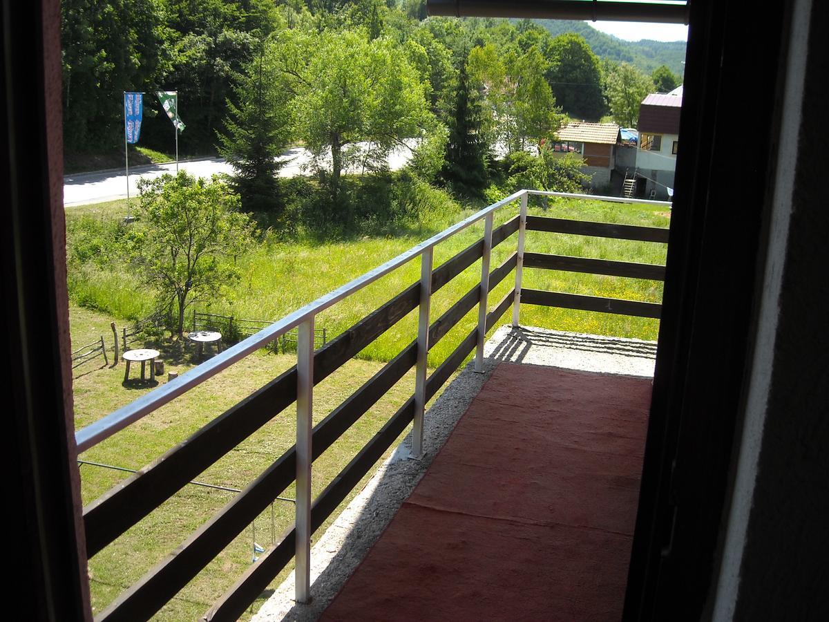 Motel Sretno Good Luck Trnovo Esterno foto