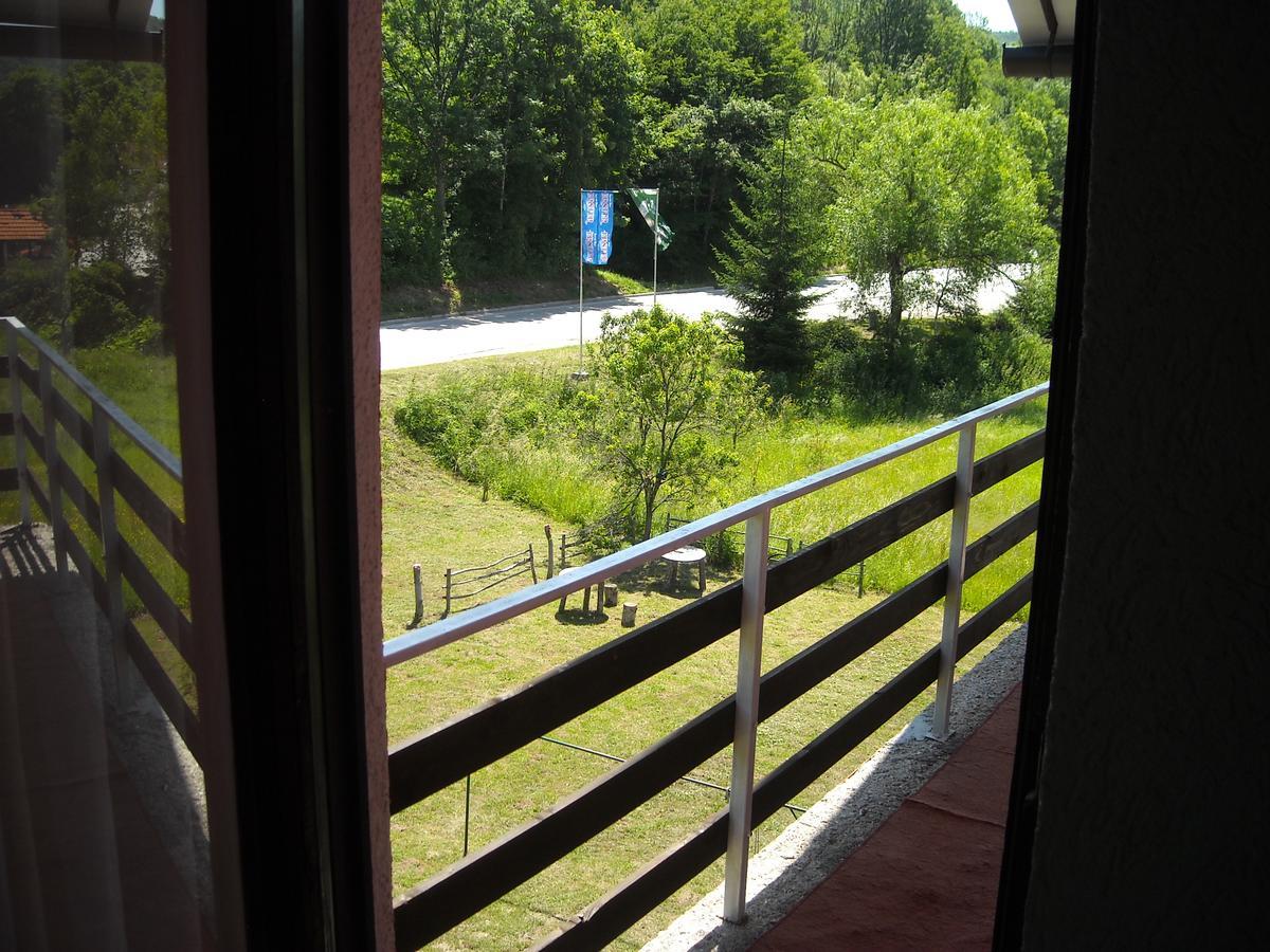 Motel Sretno Good Luck Trnovo Esterno foto